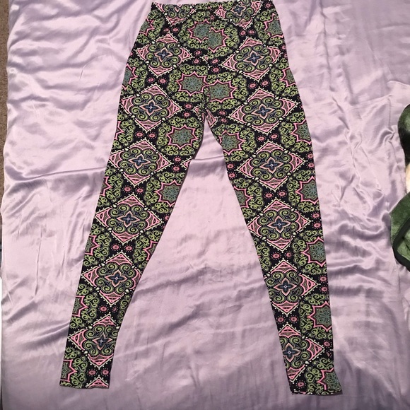Green Pink Black Design Leggings - Picture 1 of 3